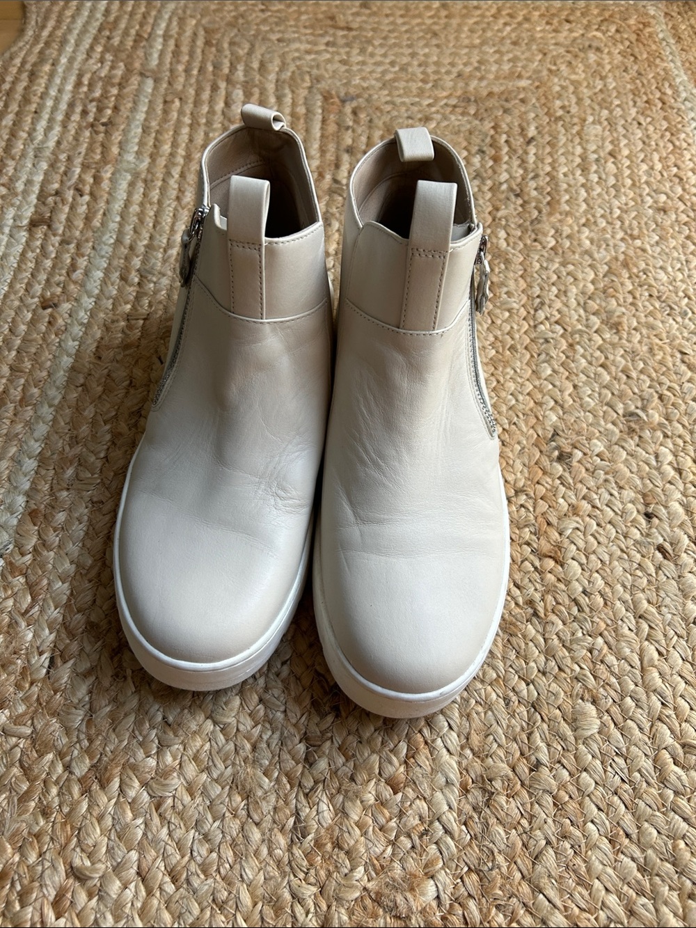 Vionic Cream Leather Side-Zip Ankle Boots